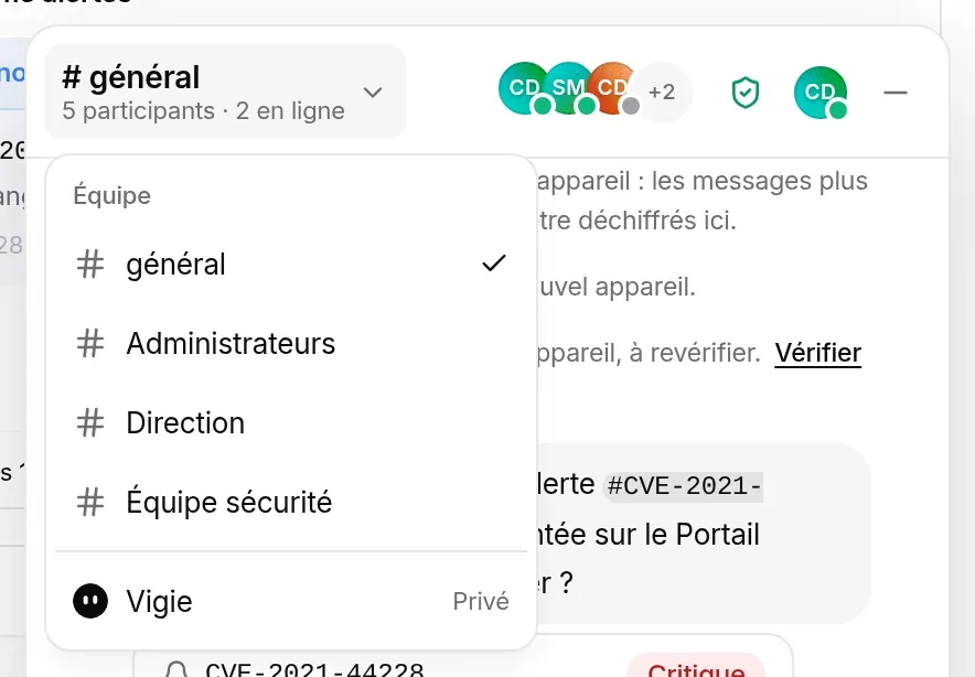 La liste des conversations : le canal de l’organisation, puis les messages privés
