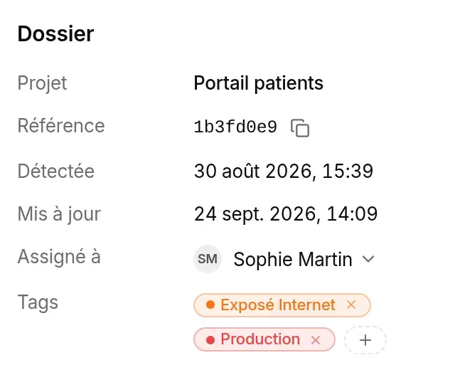 Section Dossier : projet Portail patients, référence 1b3fd0e9, détectée le 30 août 2026, mise à jour le 24 sept. 2026, assigné à Sophie Martin, tags Exposé Internet et Production